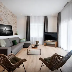 https://r32-boutique-apartments.catalonia-hotels.com
